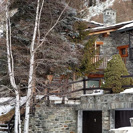 La Maison Du Brenand Apartment